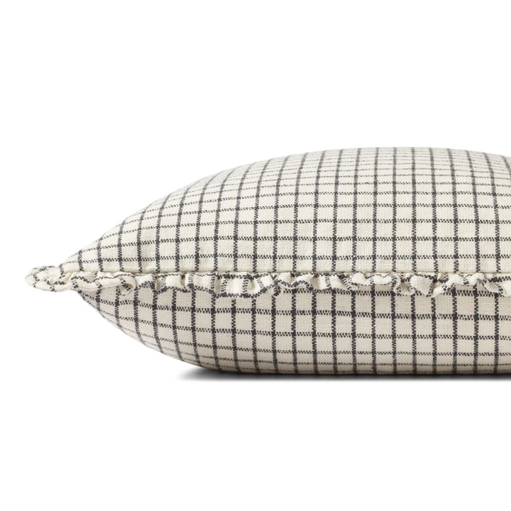 Pillow Ivory/Black 18x18
