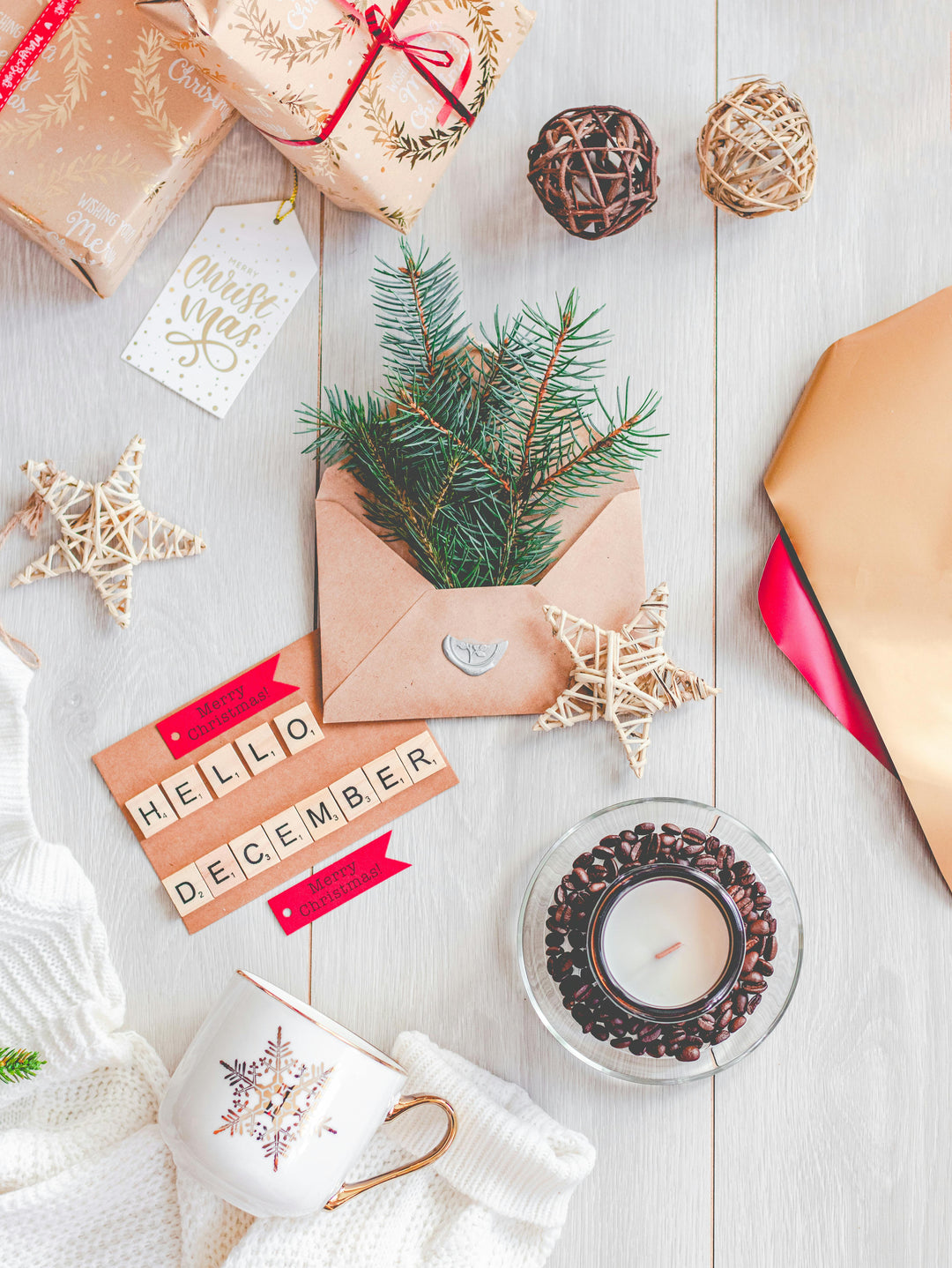 Holiday Gifts & Lifestyle