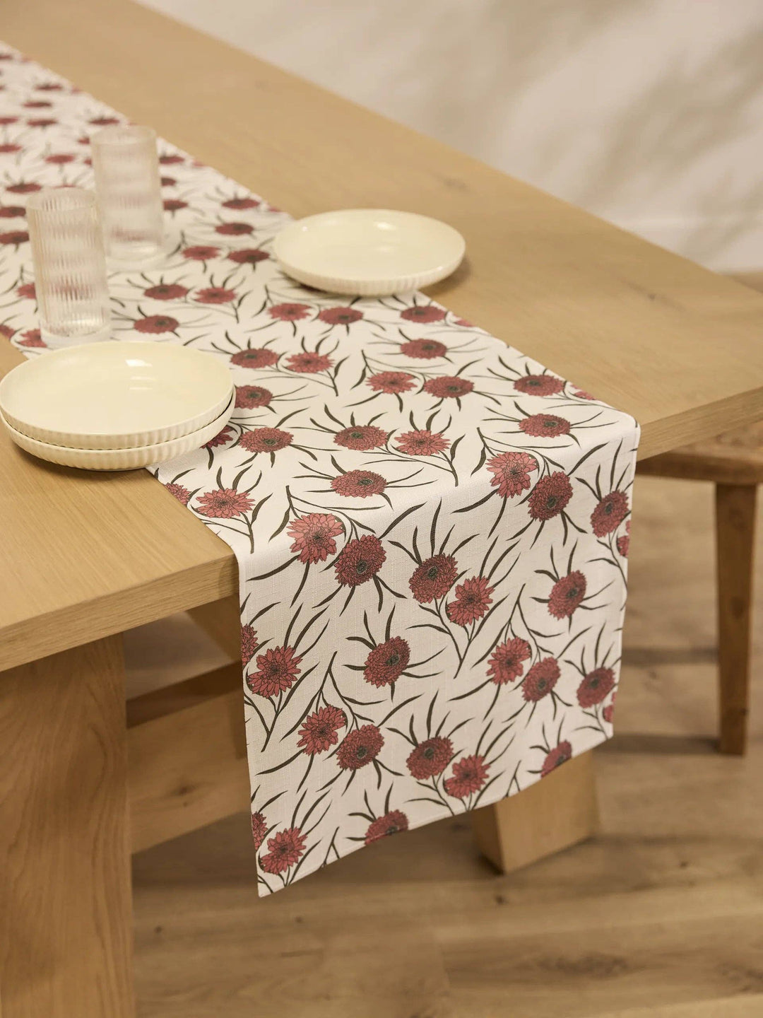 Wild Dahlia Table Runner, 16" x 90"