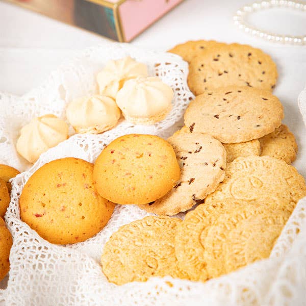 Rasp Chip French Shortbread Cookies Nº4 , Mini Cube Favor Box