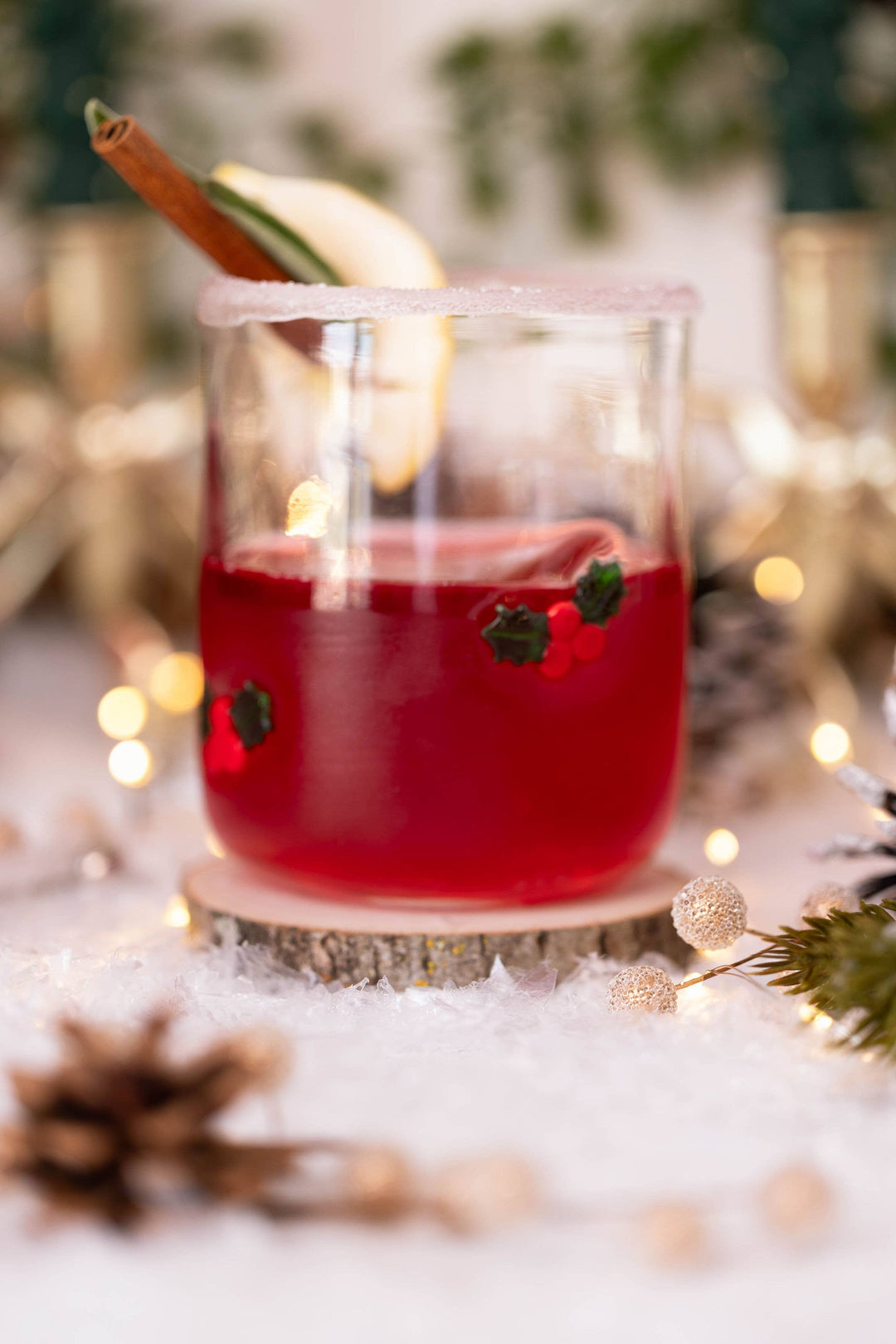 Holly Leaf Icon Glass