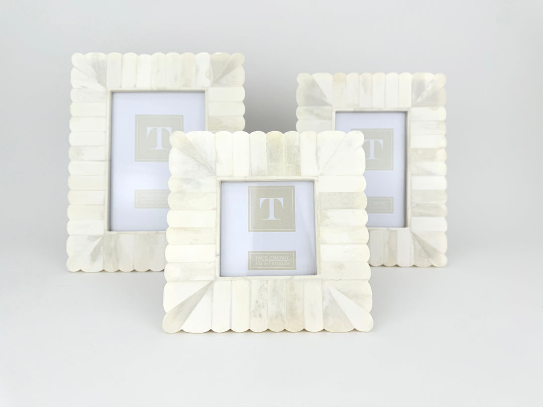 Scalloped Picture Frame