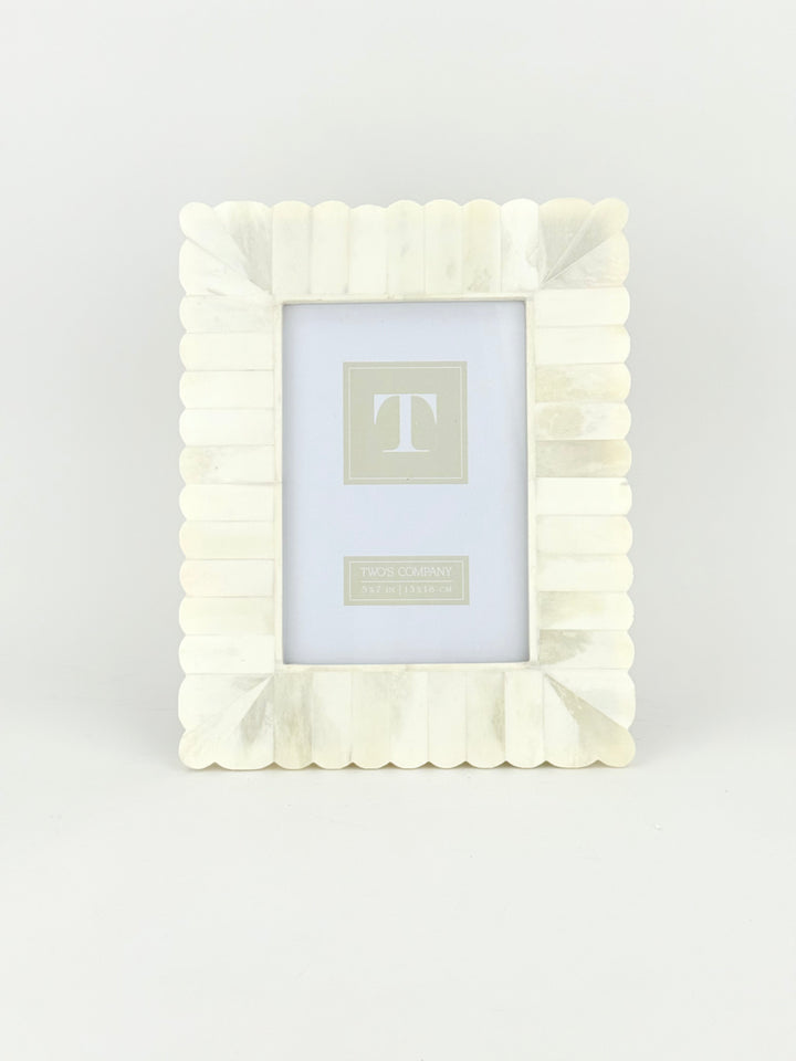 Scalloped Picture Frame