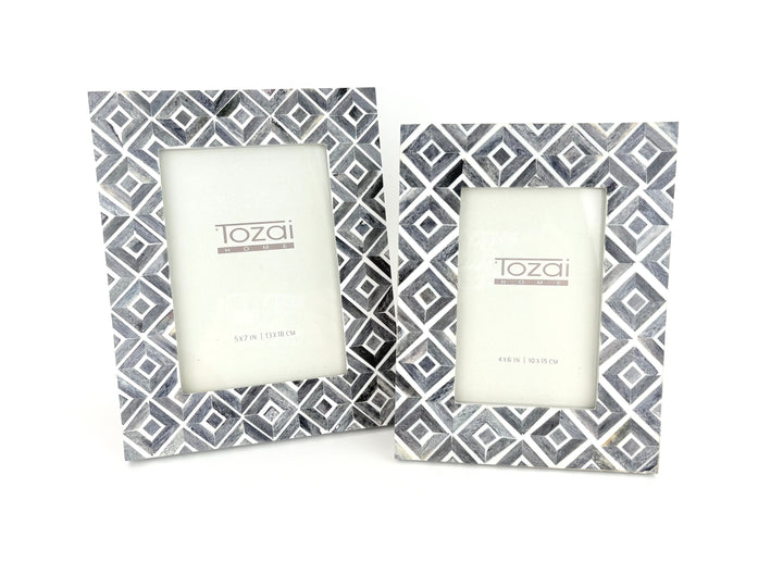 Diamond Pattern Picture Frame