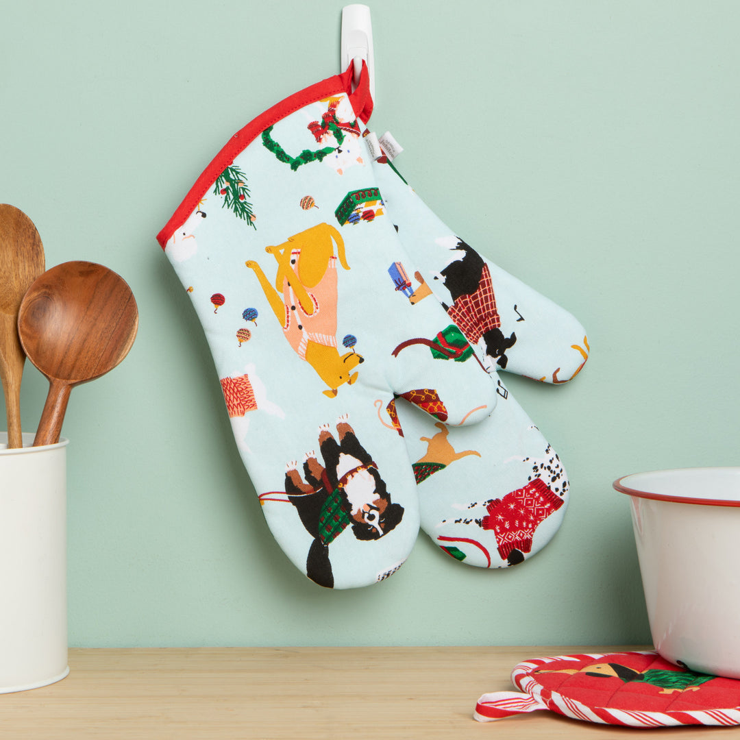 Holiday Hounds Christmas Oven Mitts, Set Of 2