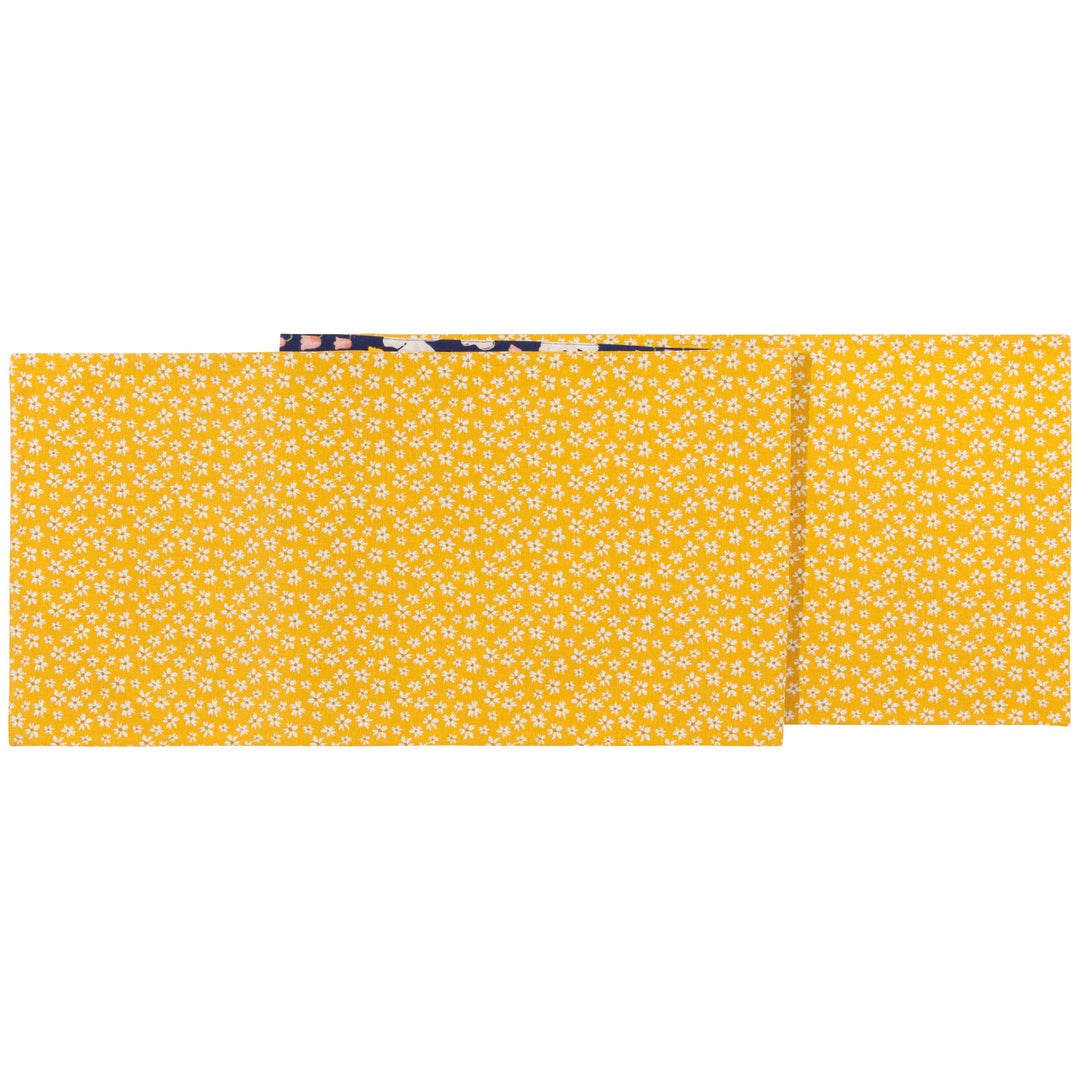 Full Bloom Table Runner