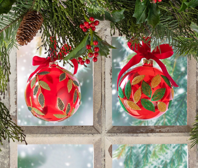 Beaded Leaf Pattern Ornament