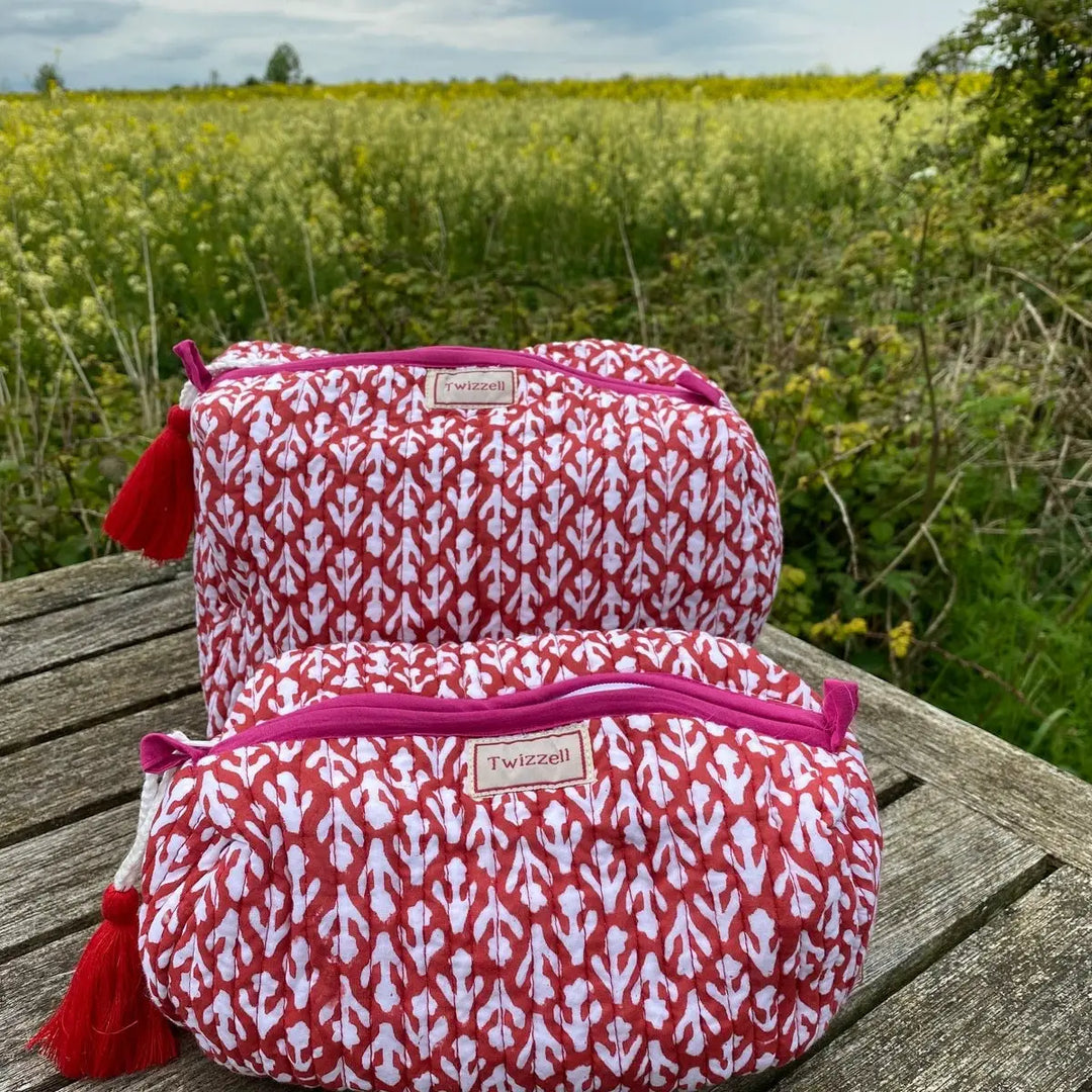 Red Quilted Wash Bag, Medium